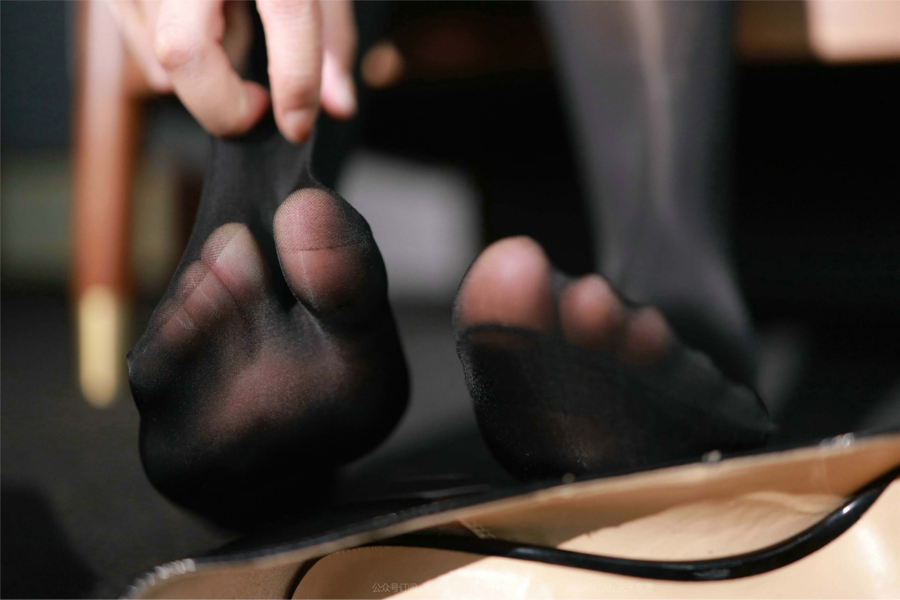 IESS异思趣向  2021.08.27 丝享家902：婉苹《暗夜里的制服》